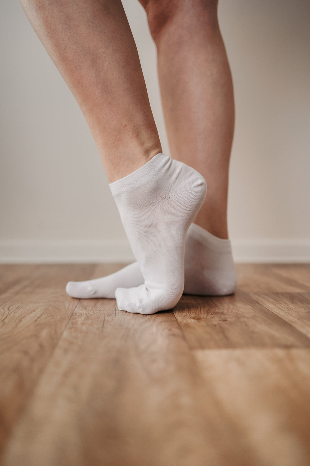 Barefoot Socks - Low-cut - Essentials - White 2 OzBarefoot Australia
