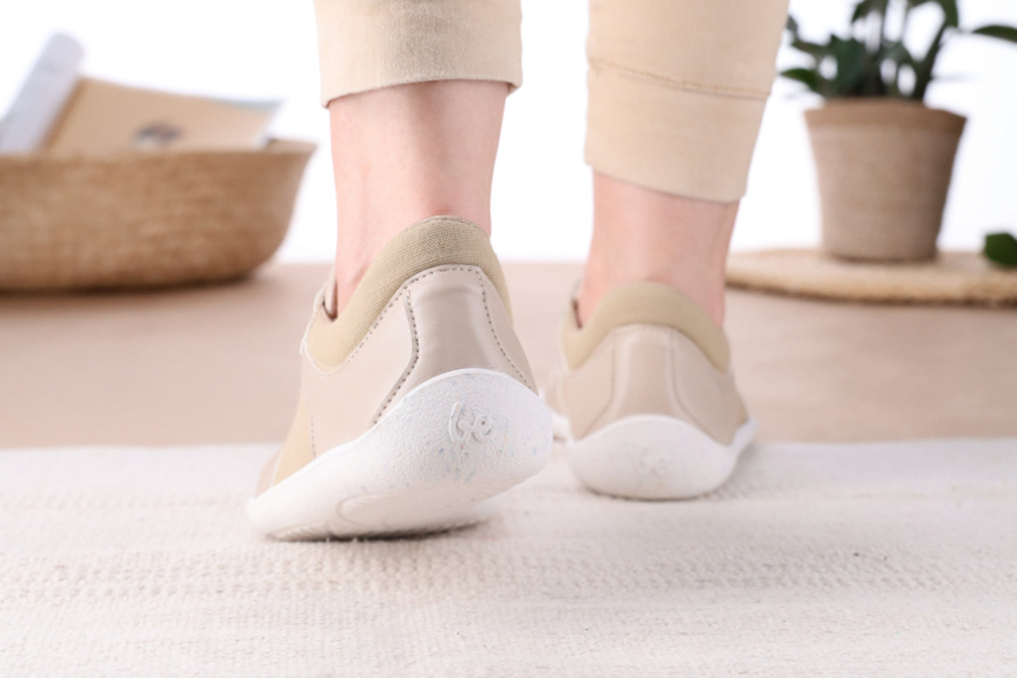 Barefoot Sneakers - Be Lenka Champ 2.0 - Vegan - Beige 9 OzBarefoot Australia