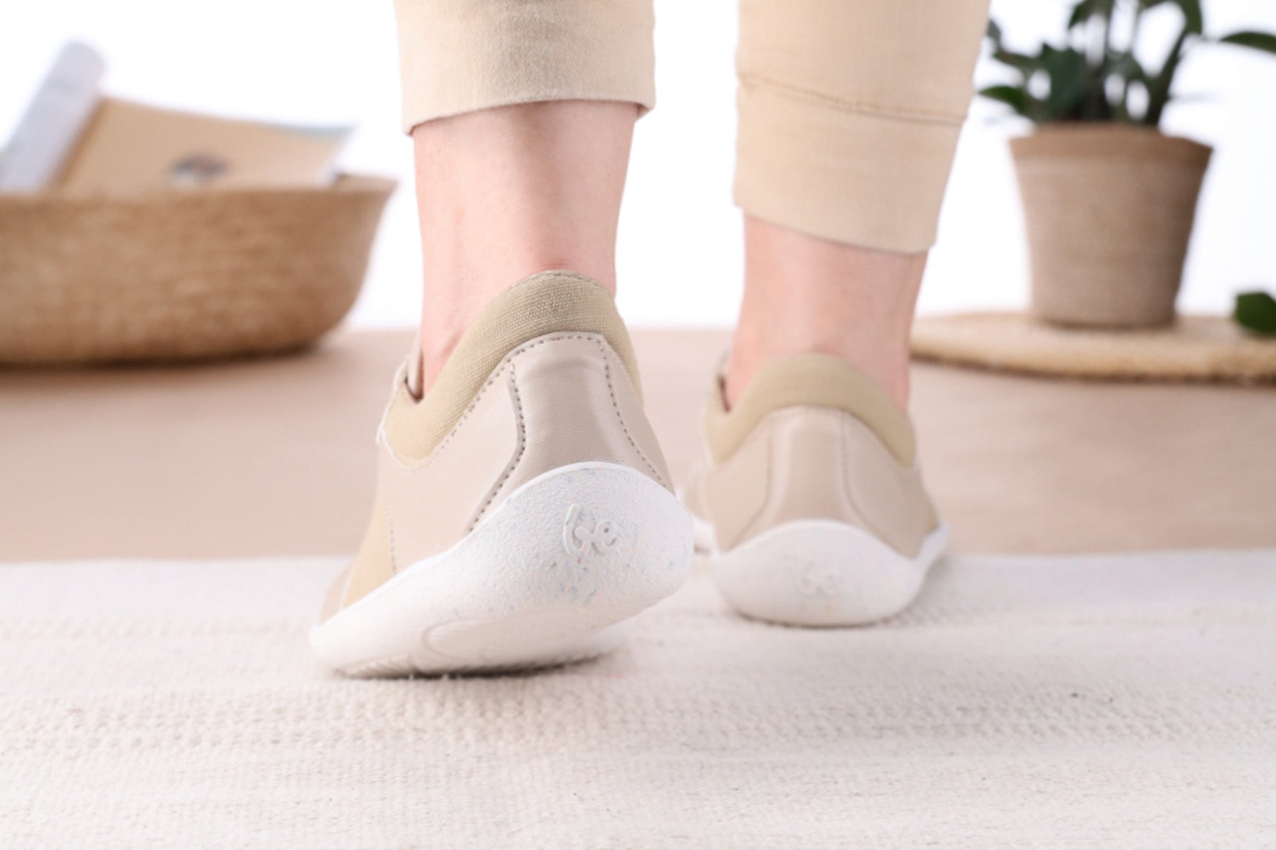 Barefoot Sneakers - Be Lenka Champ 2.0 - Vegan - Beige 9 OzBarefoot Australia