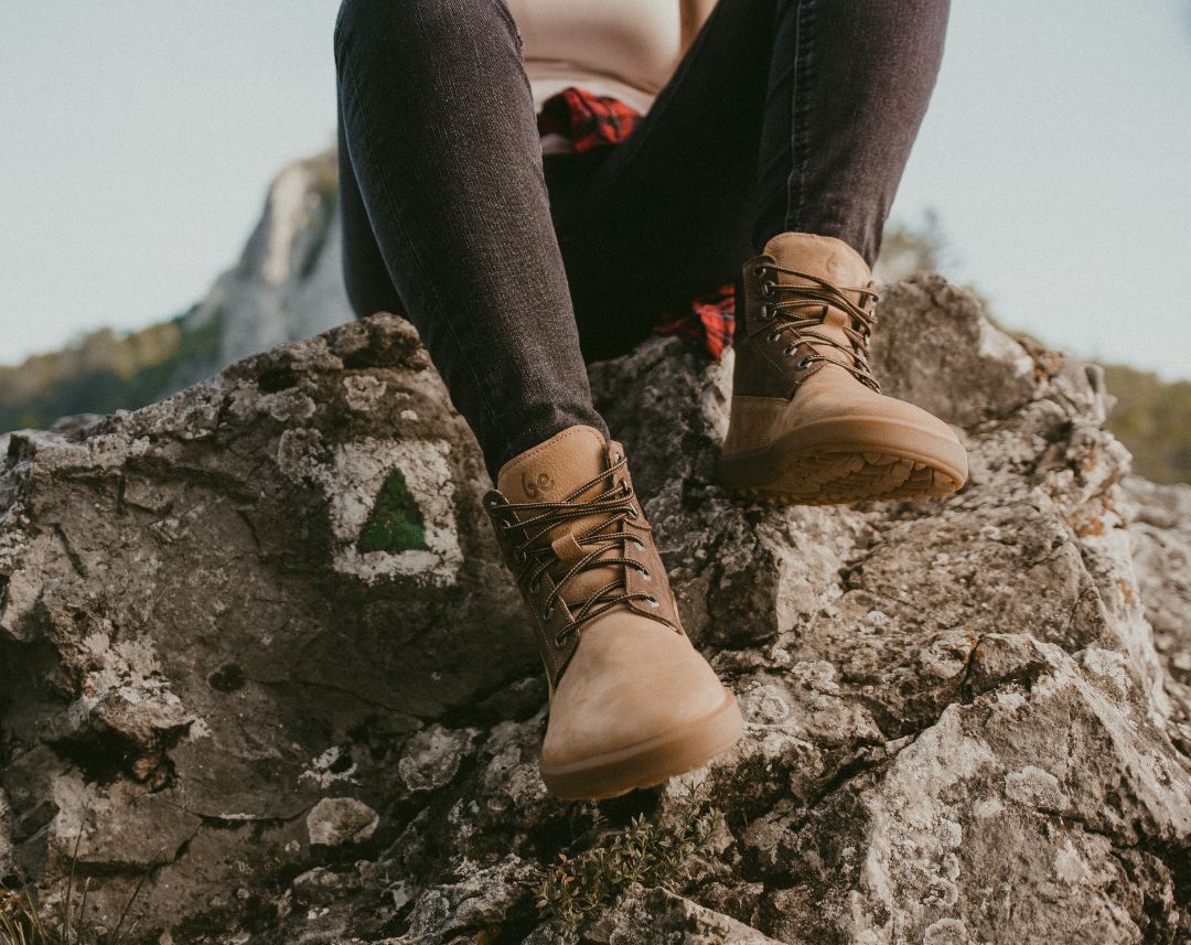 Sand on sale hiking boots